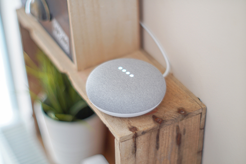 gadget-google-assistant-google-home-1072851